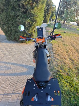 KTM 690 Rally Rade Garage