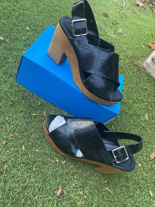 Tacones Zara Negros