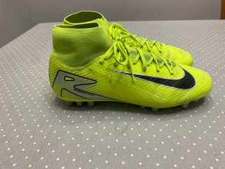 Botas de fútbol Nike Mercurial ,AIR ZOOM.Talla 43