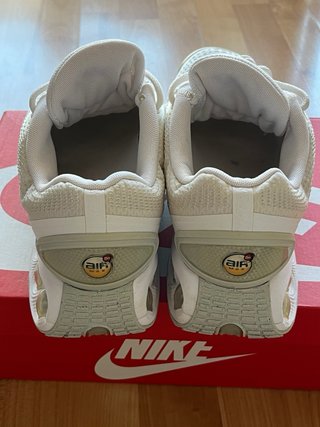 Nike Air Max DN Talla 44.5 Blancas