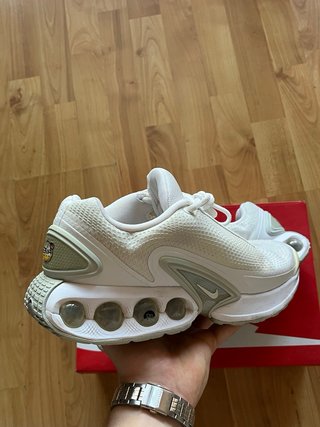 Nike Air Max DN Talla 44.5 Blancas