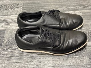 Zapatos de hombre ZARA negros T44