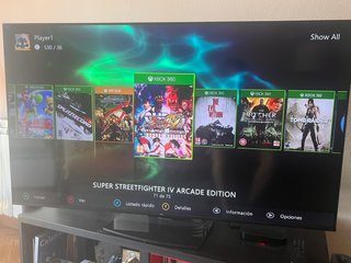 Xbox 360 Slim Negra + Mando + Juegos