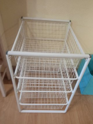 Cajonera Metálica Rejilla IKEA. Medidas 70x54x44.