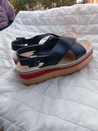 Sandalias Mango Talla 38 Negras y Rojas