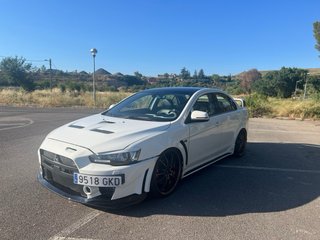 Mitsubishi Lancer Look Evo