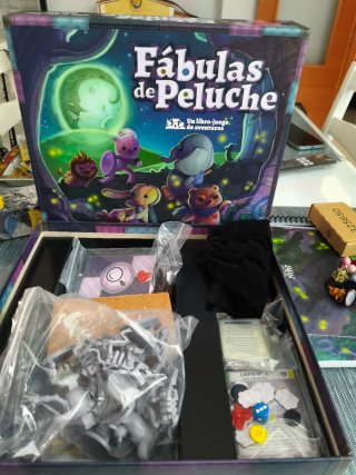 Fábulas de Peluche y Expansión