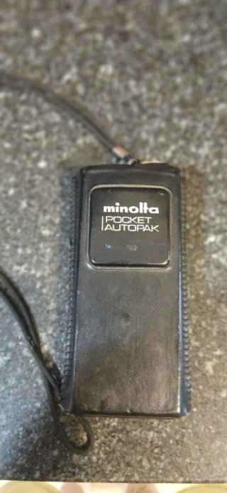 Minolta 110 Pocket Autopak 270 Cámara Analógica