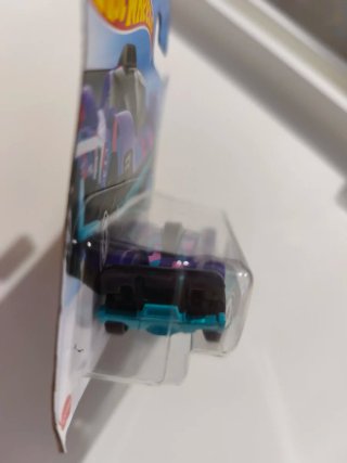 Hot Wheels Later Crater