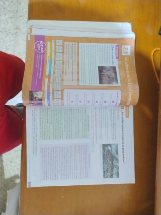 Geografía e Historia, 2 secundaria. Revuela