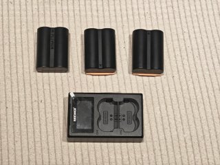 Batería Fuji NP-w235+ 2neewer clónicas+Cargador