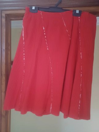 Traje Adolfo Dominguez Rojo y Blanco