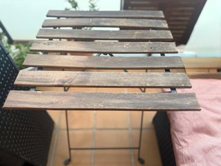 Mesa exterior Ikea madera y metal