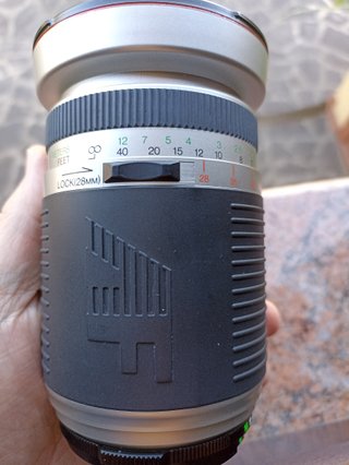 Cosina AF 28-300mm f/4.0-6.3 Obiettivo per Nikon.
