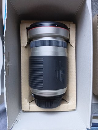 Cosina AF 28-300mm f/4.0-6.3 Obiettivo per Nikon.