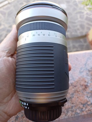 Cosina AF 28-300mm f/4.0-6.3 Obiettivo per Nikon.