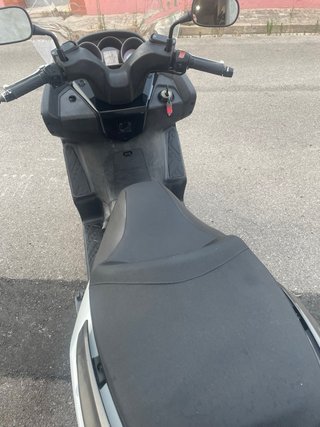Kymco super dink 300i