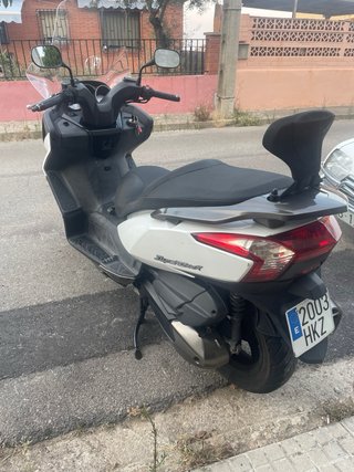 Kymco super dink 300i