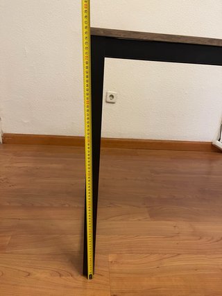 Tavolo moderno in legno e metallo per soggiorno/cucina