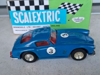 SCALEXTRIC FERRARI 250 GT BERLINETTA