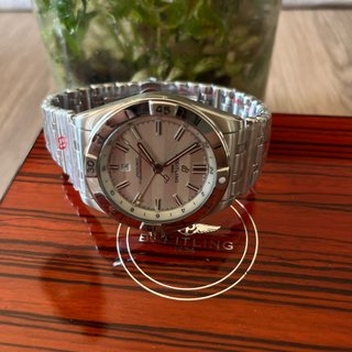 Reloj Automático