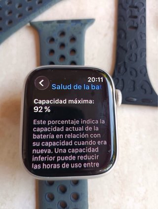 Apple Watch Series 9 45mm GPS Plata