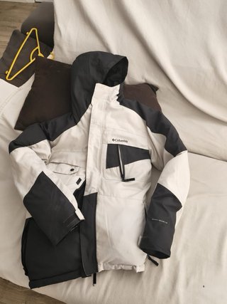 Chaqueta Columbia Talla M Blanca y Negra ReversiRe