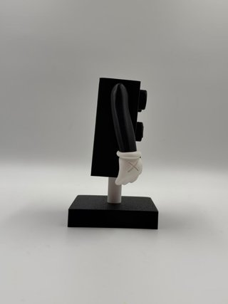 KAWS Lego Nero