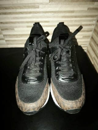Zapatillas Michael Kors Negras y Marrones