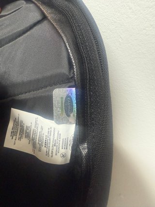 Zaino Eastpak nero modello pinnacle , diversi pezz