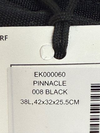 Zaino Eastpak nero modello pinnacle , diversi pezz