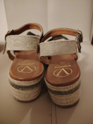Sandalias Viguera Piel y esparto Talla 40