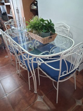 Mesa forja blanca y 6 sillas