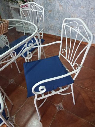Mesa forja blanca y 6 sillas
