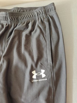 Chándal Under Armour Gris