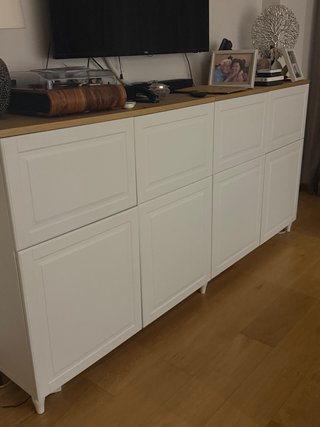 Due credenze in bianco e legno