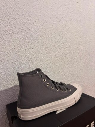 Zapatillas Converse Talla 40 Gris y Blanco