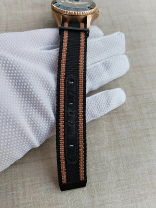 Reloj Hamilton Khaki Navy Scuba GMT Bronze