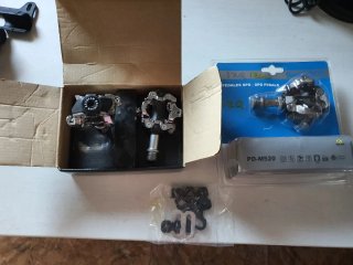 Pedales y calas Shimano SPD