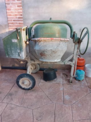 Hormigonera profesional Inhersa.