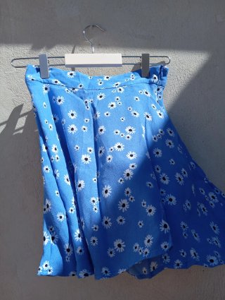 Falda pantalón Stradivarius floral azul XS