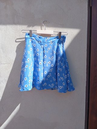 Falda pantalón Stradivarius floral azul XS