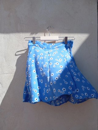 Falda pantalón Stradivarius floral azul XS