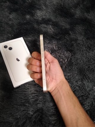 ¡IMPECABLE! Iphone 13 Blanco 128GB + Fundas + Caja