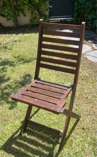 Mesa ovalada de teka con 6 sillas