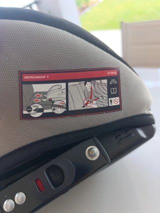 Alzador Isofix Vivitta Negro