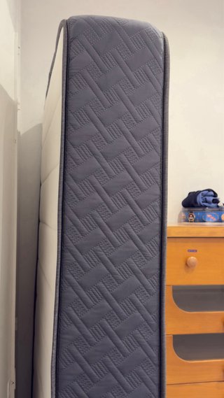 Colchon de 90 x 1.90  casi nuevo