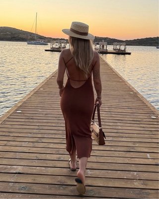 Vestido de punto cut-out