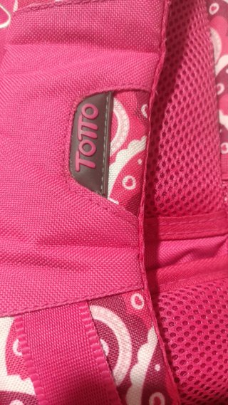 Mochila Totto rosa con estampado