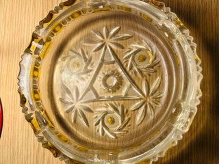 Cenicero Vintage Alemán Cristal y Dorado